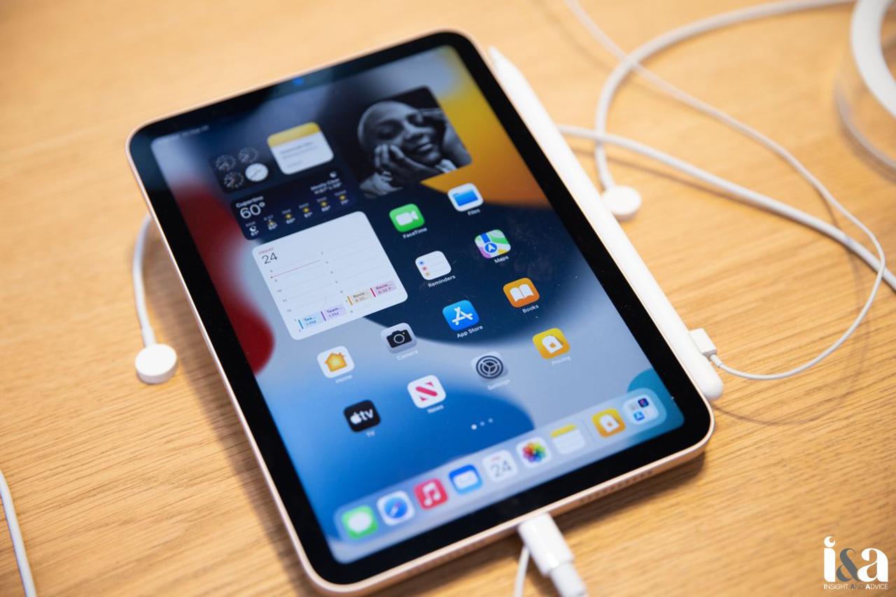 iPad cắm sạc bị loạn cảm ứng
