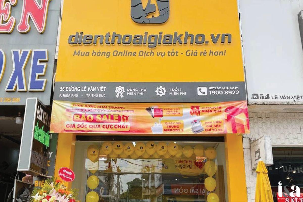 Mặt tiền cửa hàng Điện thoại giá kho