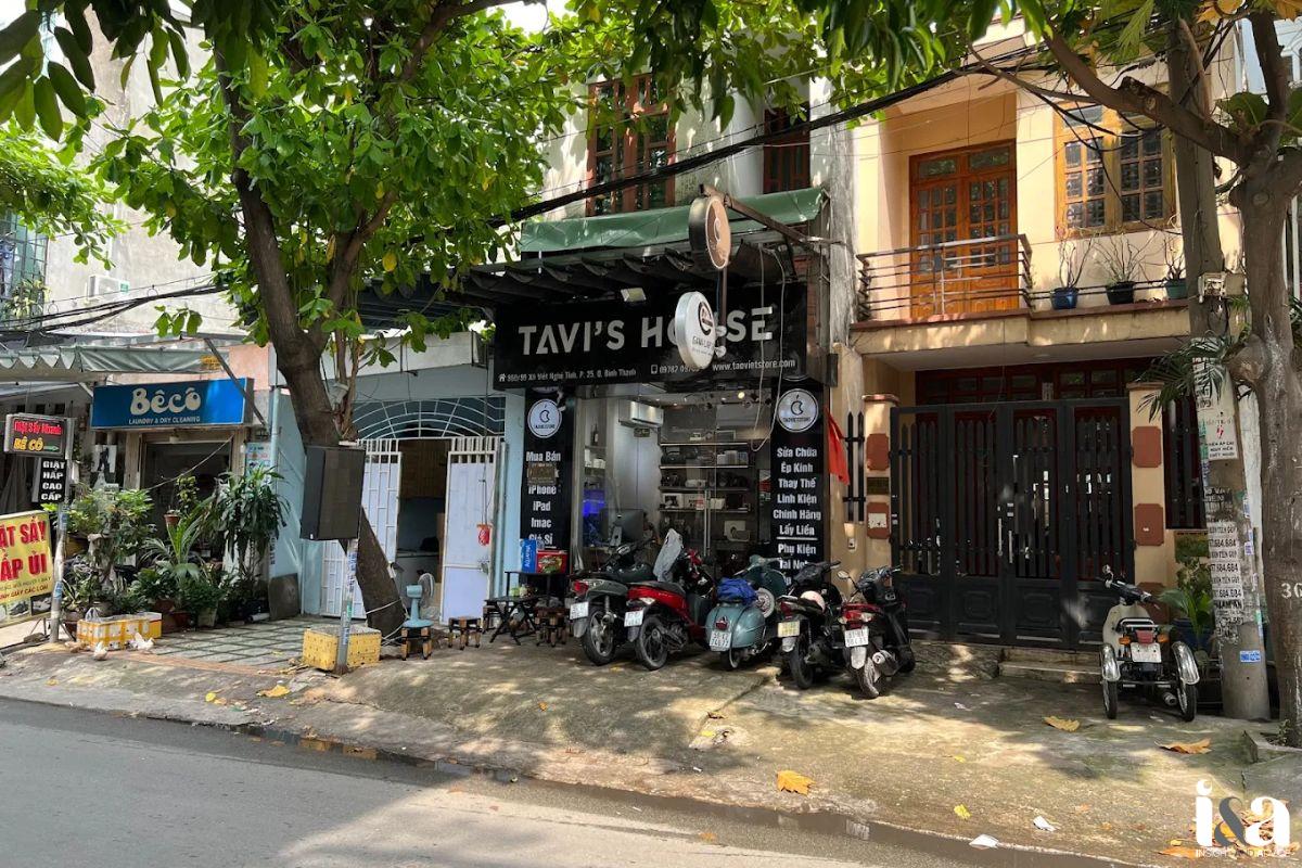 Cửa hàng Táo Việt Store nhìn từ bân ngoài