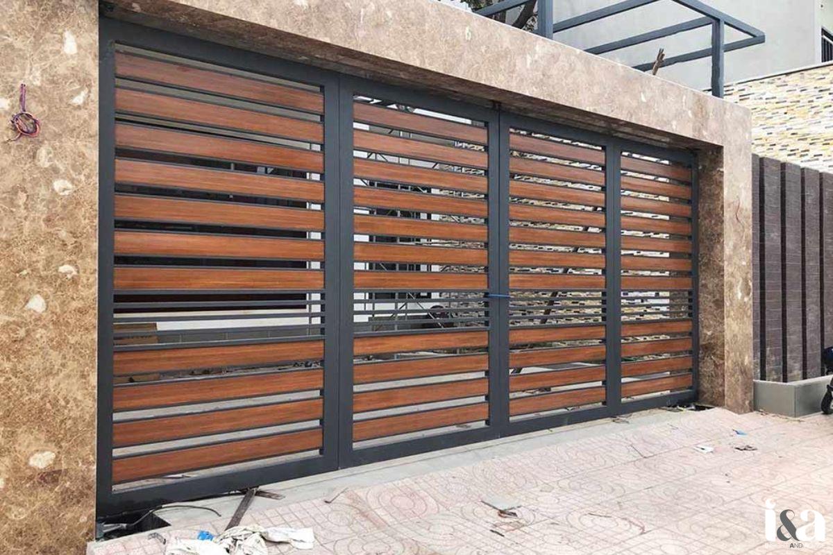 cổng nhựa giả gỗ của Đức Phương