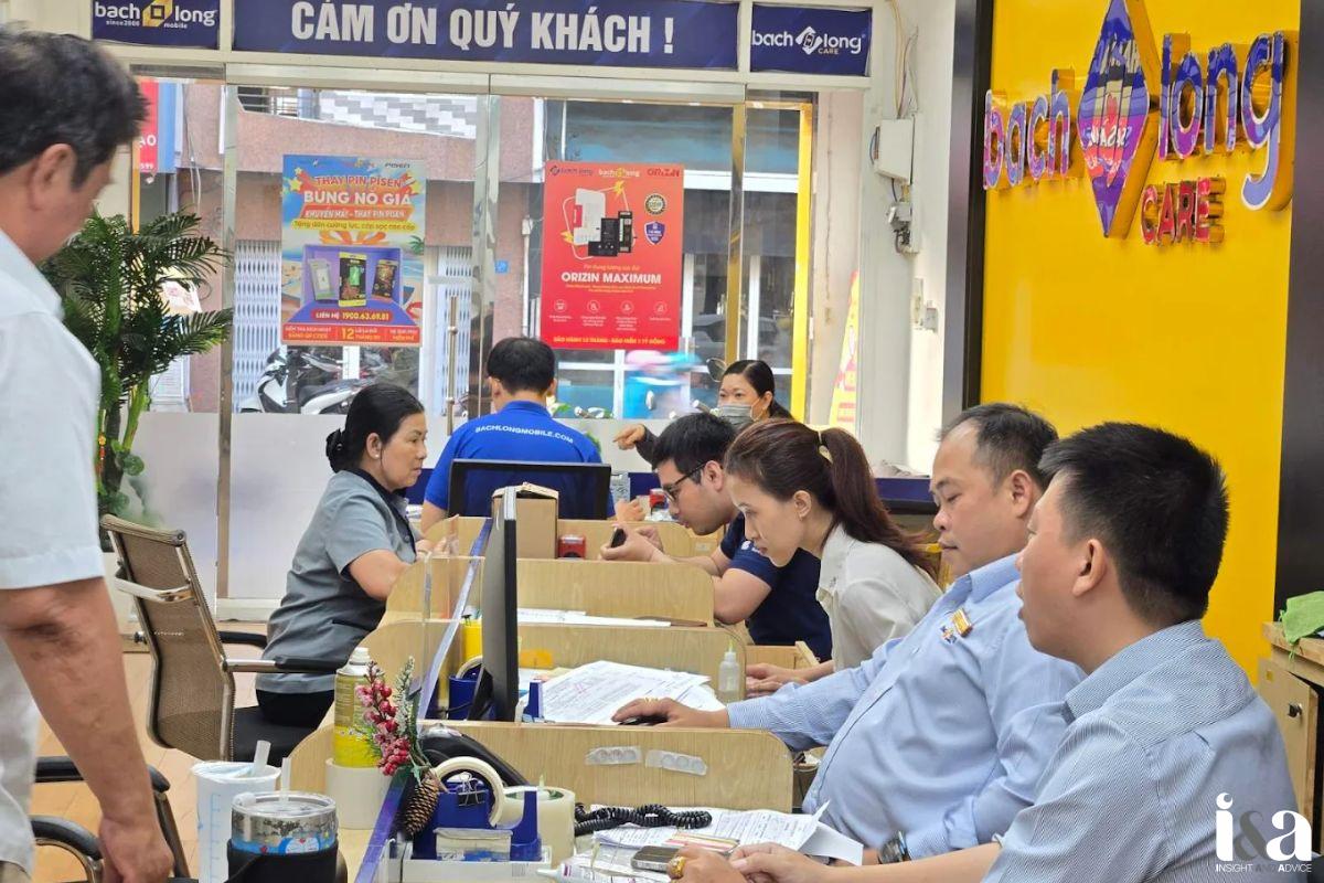 quầy tư vấn và kiểm tra của Bạch Long Care