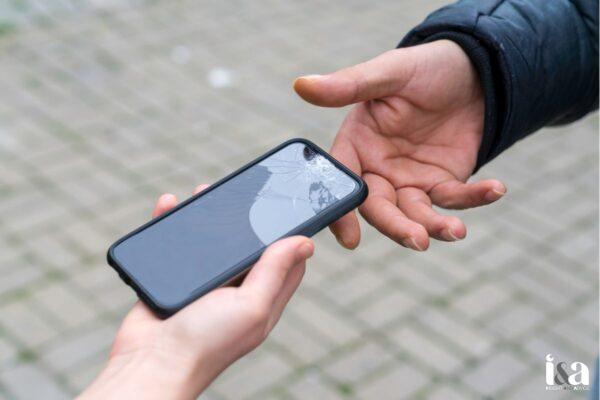 thu mua điện thoại hư giá cao tại TPHCM