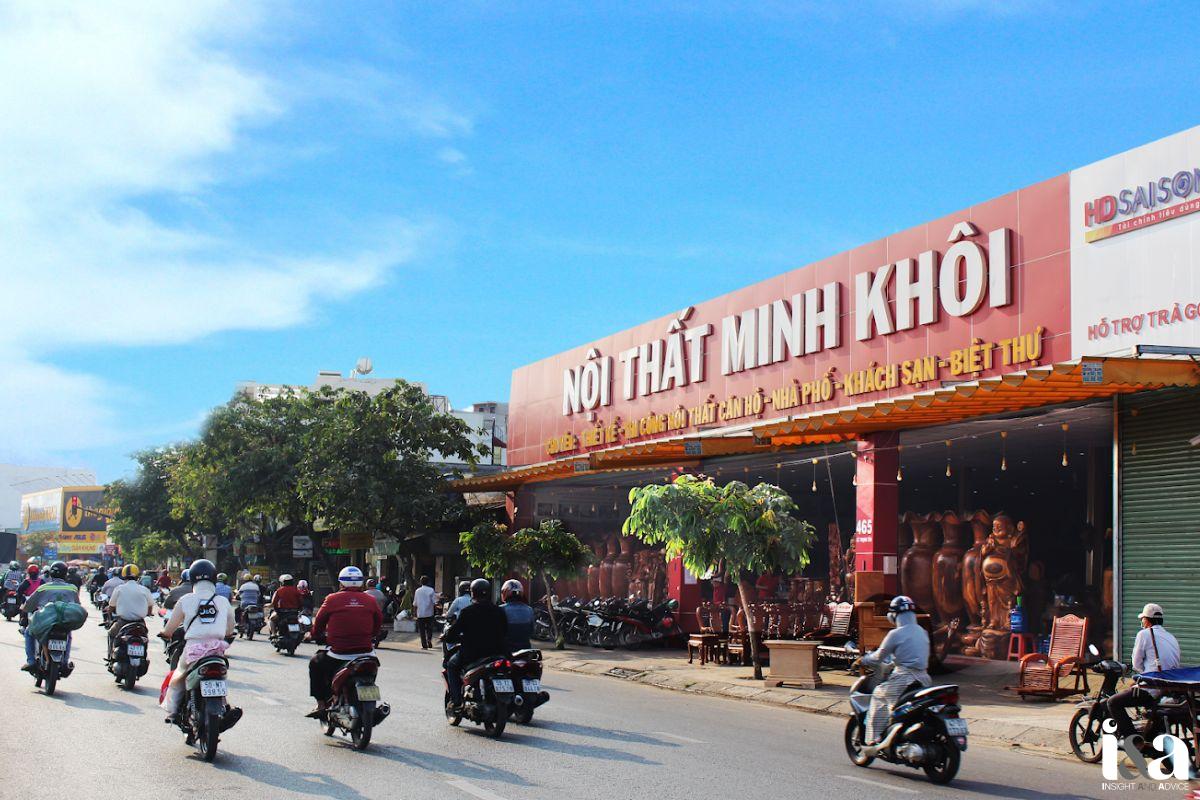 mặt tiền showroom Minh Khôi 