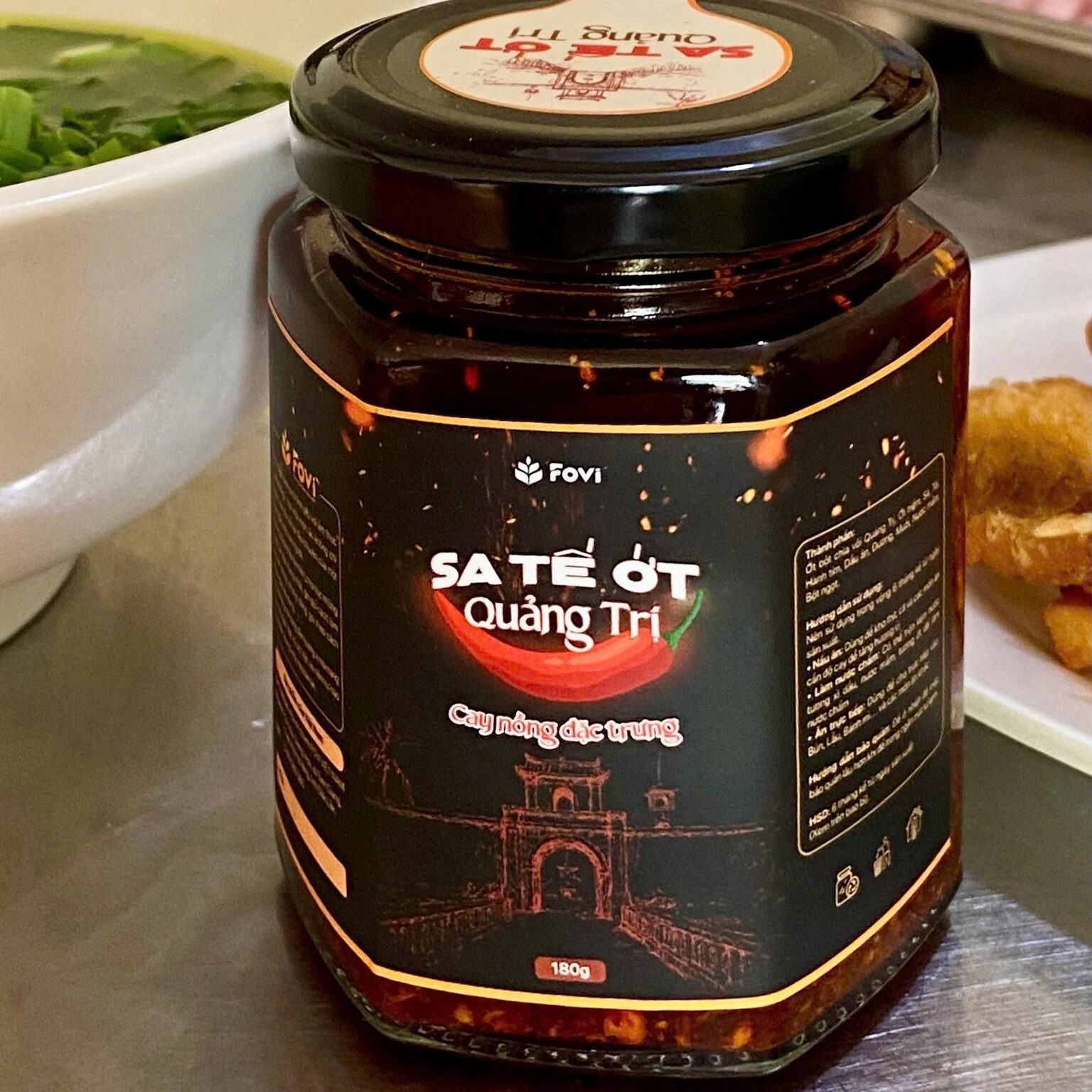 Bảo quản sa tế ớt bằng lọ thuỷ tinh