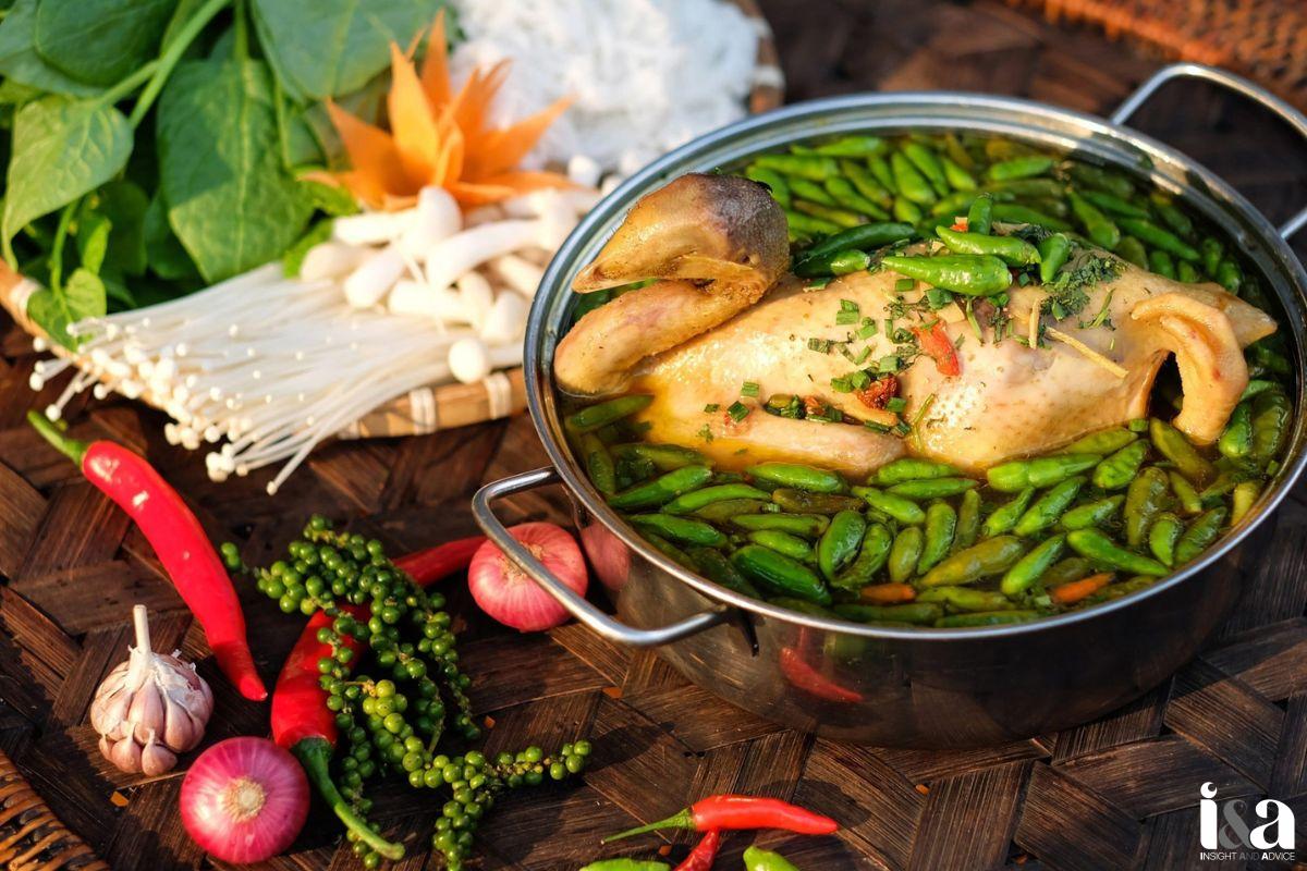 Món lẫu gà ớt hiểm nổi tiếng