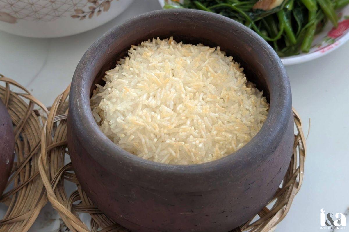 Niêu cơm của quán