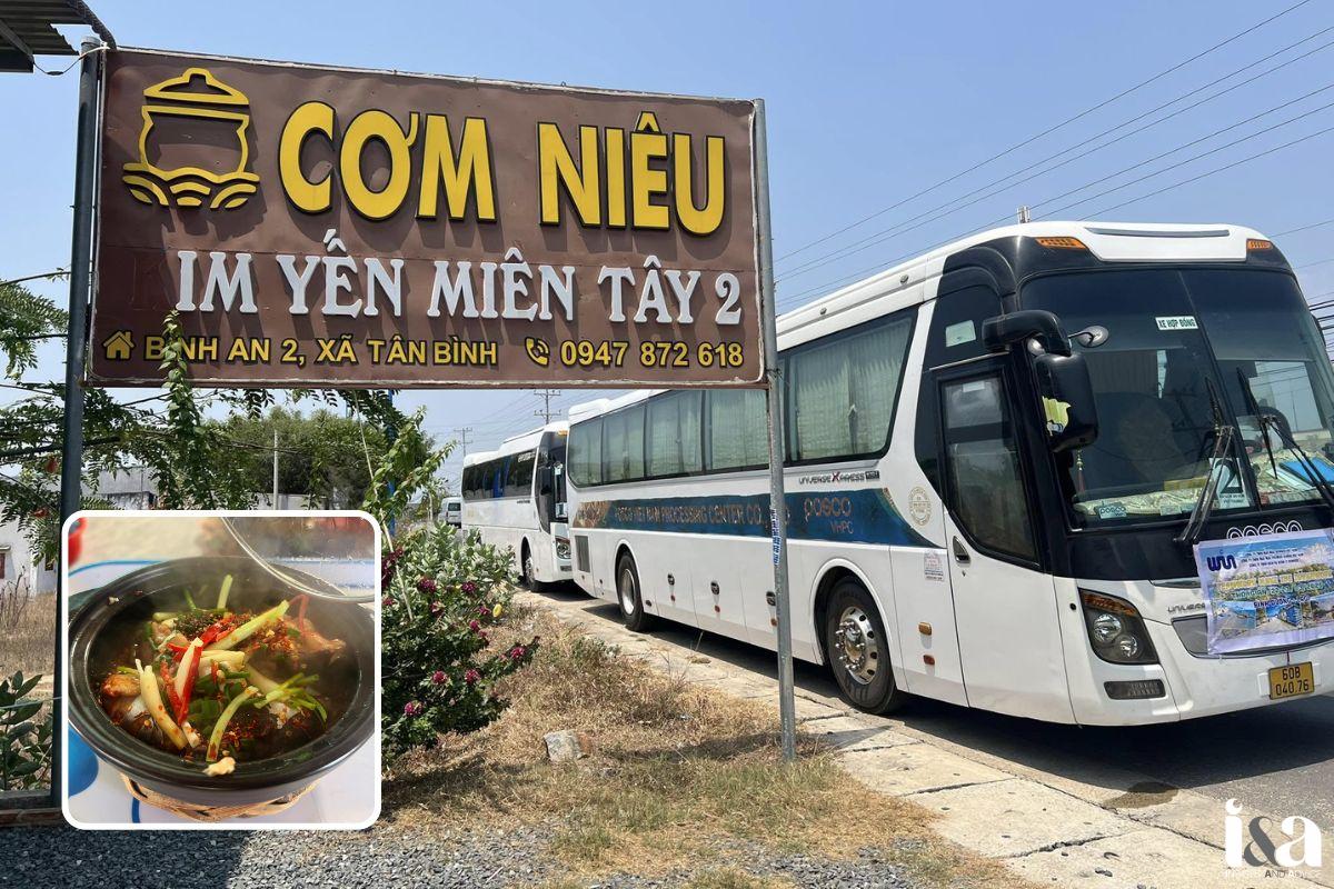 Bảng hiệu của quán Cơm Niêu Kim Yến Miền Tây 2
