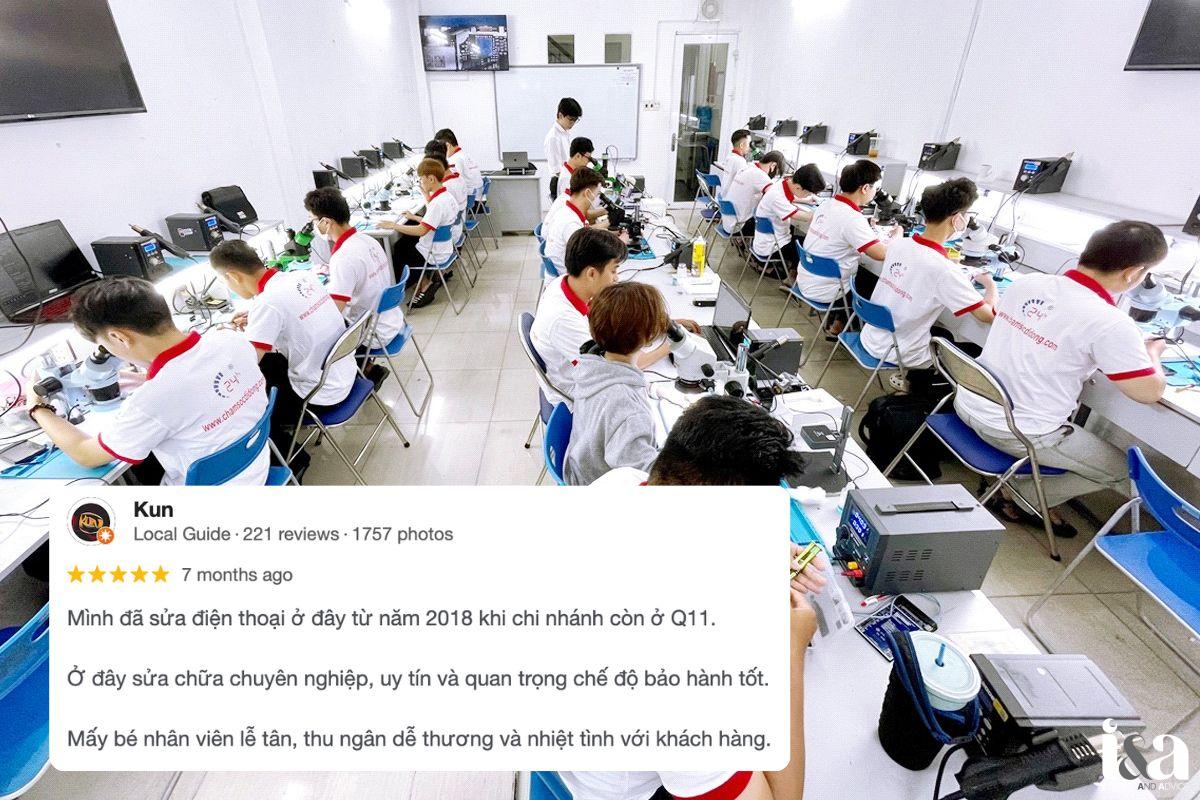 Không gian kỹ thuật viên Bệnh Viện Điện Thoại Laptop 24h làm việc