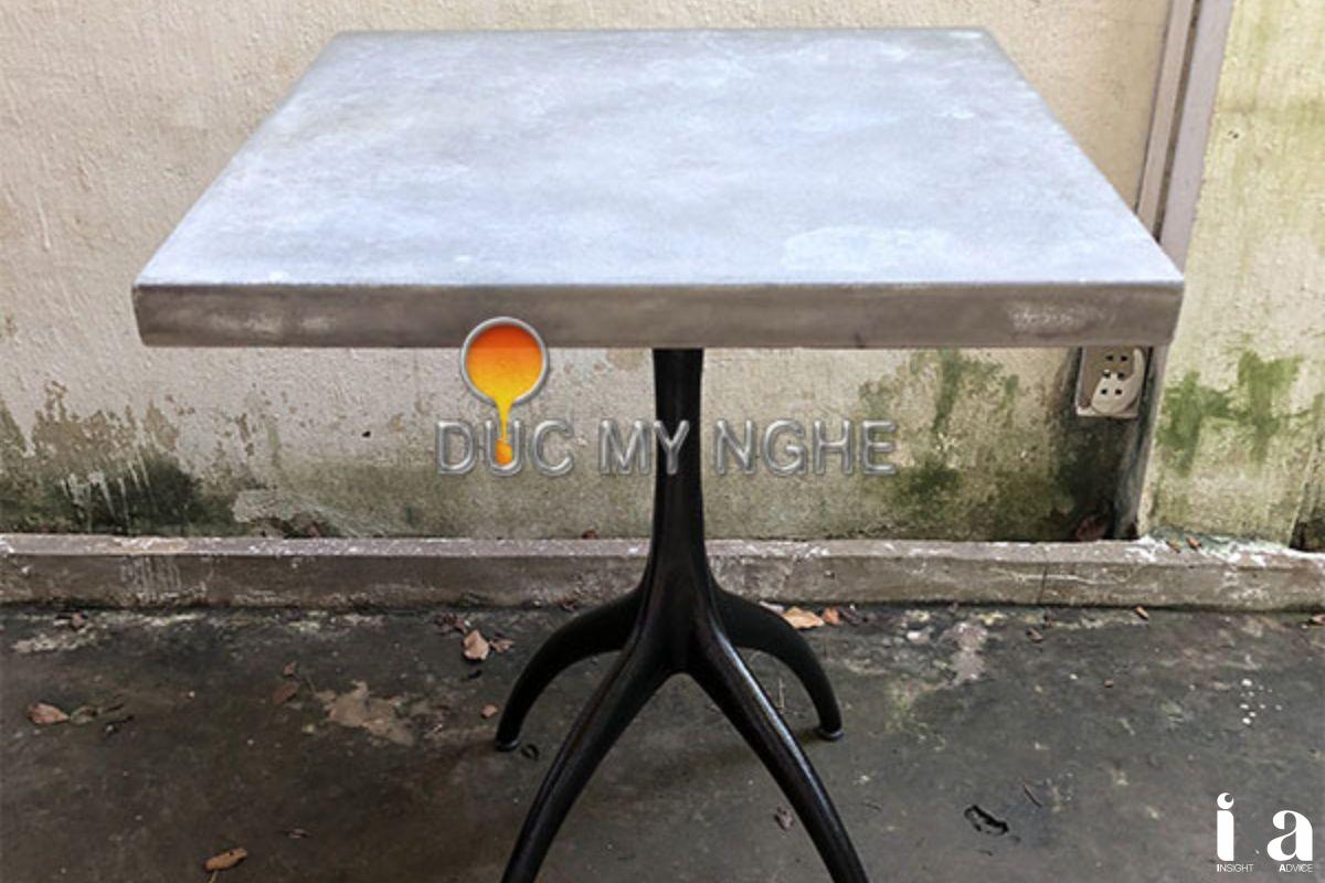 Bàn ăn bê tông nhẹ tại Xưởng Đúc Mỹ Nghệ