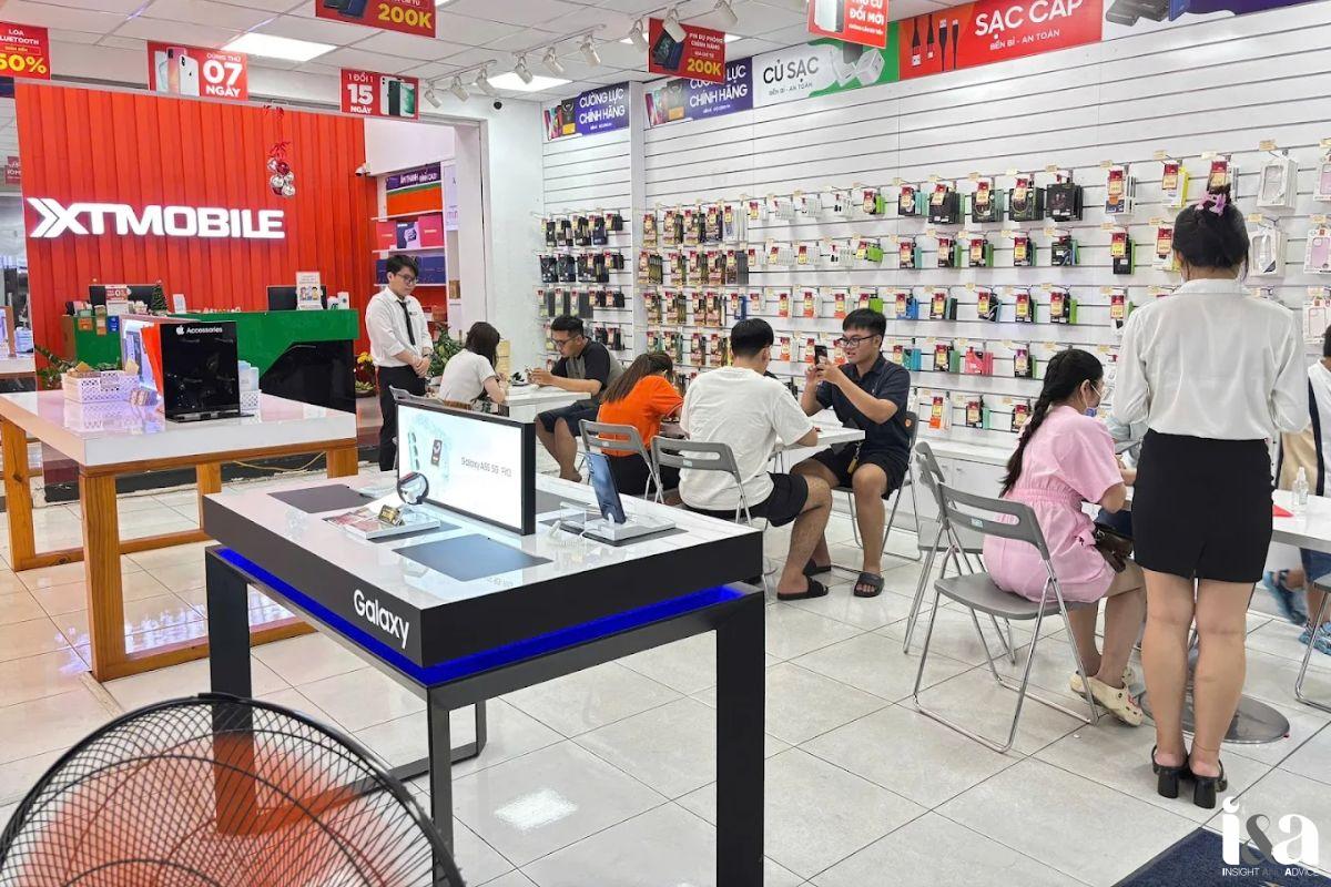 Không gian bên trong cửa hàng XTmobile