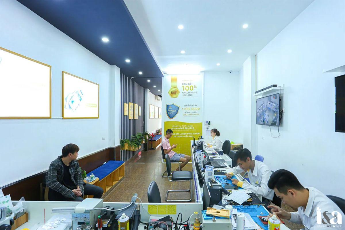 Không gian bên trong cửa hàng MobileCity