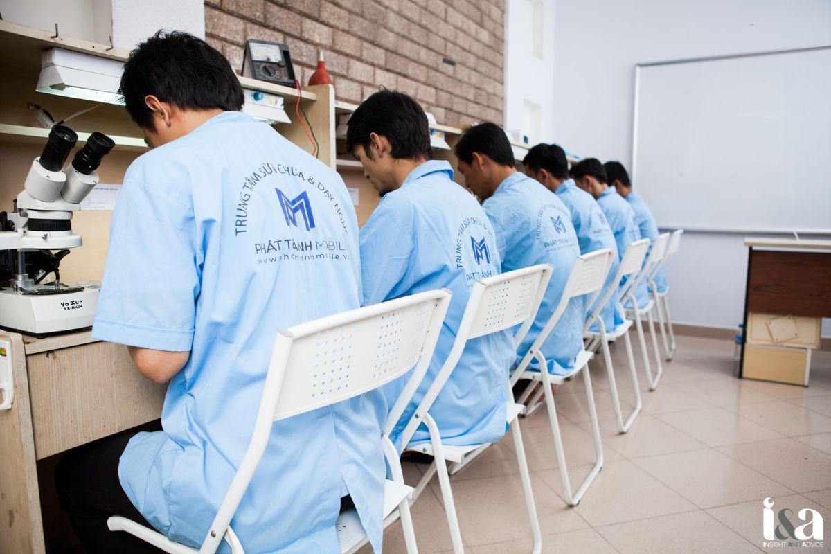 Đội ngũ kỹ thuật viên Phát Thành Mobile