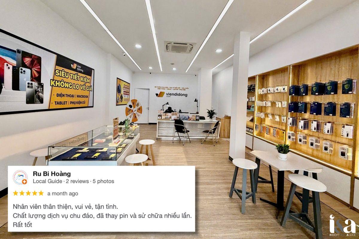 Không gian bên trong cửa hàng Viện Di Động