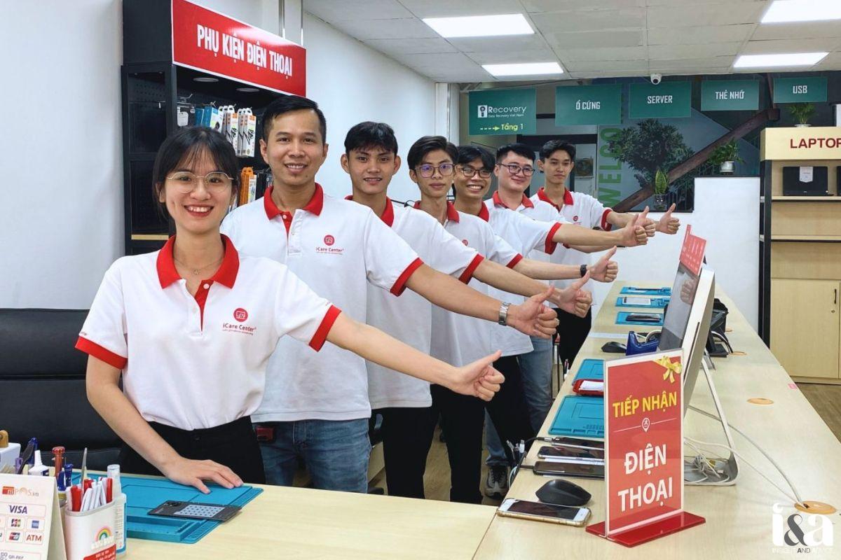 Đội ngũ nhân viên tại iCare Center