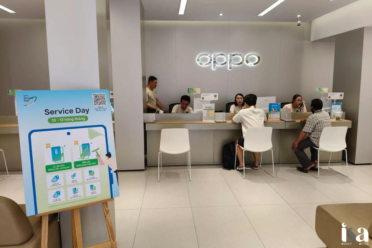 Không gian bên trong các tủng tâm Oppo