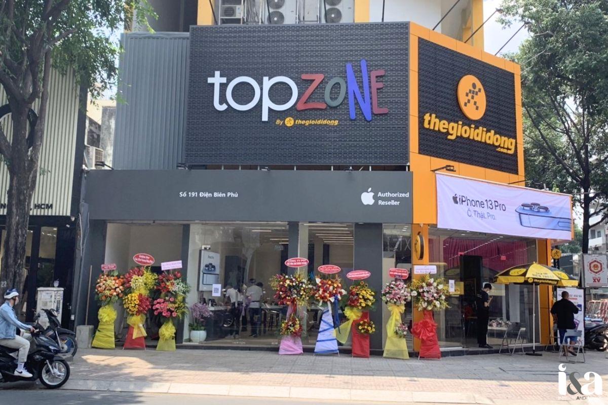 Mặt tiền Thế giới di động. và Topzone