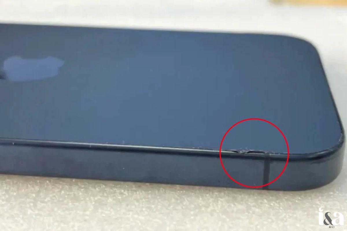 Ma sát iPhone 15 với vật cứng