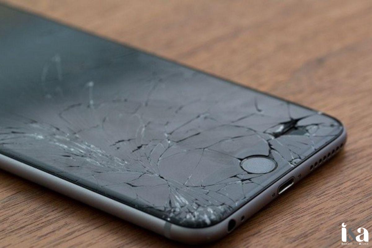 iPhone bị rơi hoặc va đập