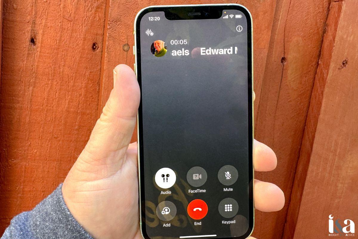 iPhone bị lỗi mic khi gọi điện