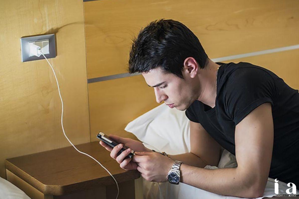 Vừa sạc vừa dùng iphone