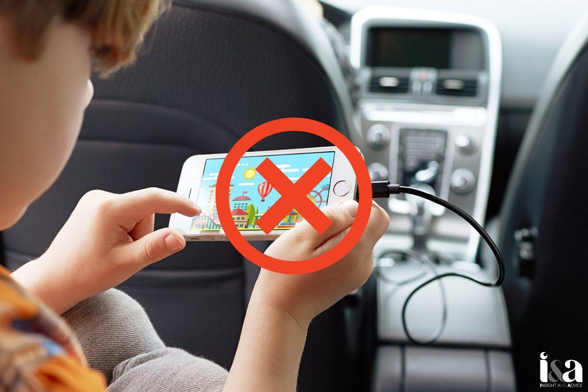 Bỏ thói quen vừa sạc vừa sử dụng máy