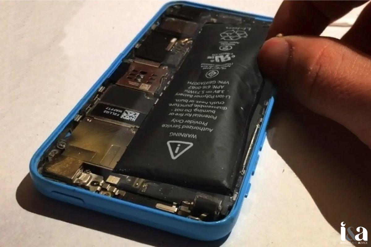 Pin iPhone bị phồng