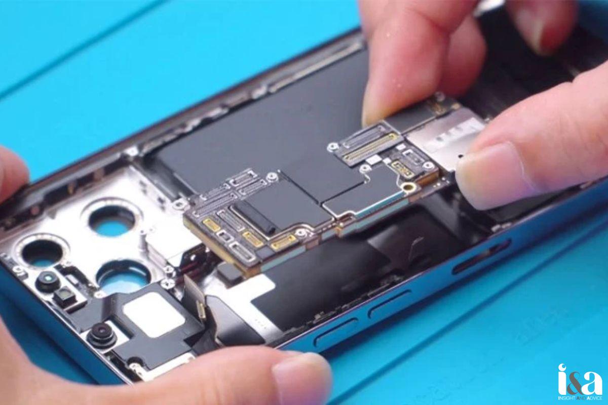 Thay mainboard iPhone tại trung tâm